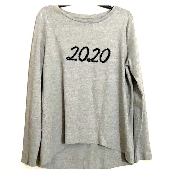 LOFT Tops - Loft Sweatshirt ❤️